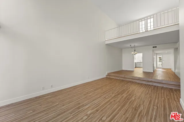 $6,295 | 4338 Redwood Avenue, Unit B315, Marina del Rey, CA 90292