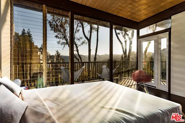 $6,000 | 7912 Willow Glen Road, Los Angeles, CA 90046