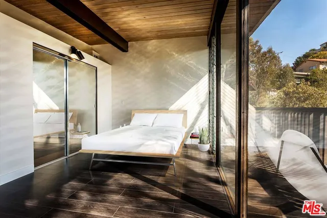 $6,000 | 7912 Willow Glen Road, Los Angeles, CA 90046