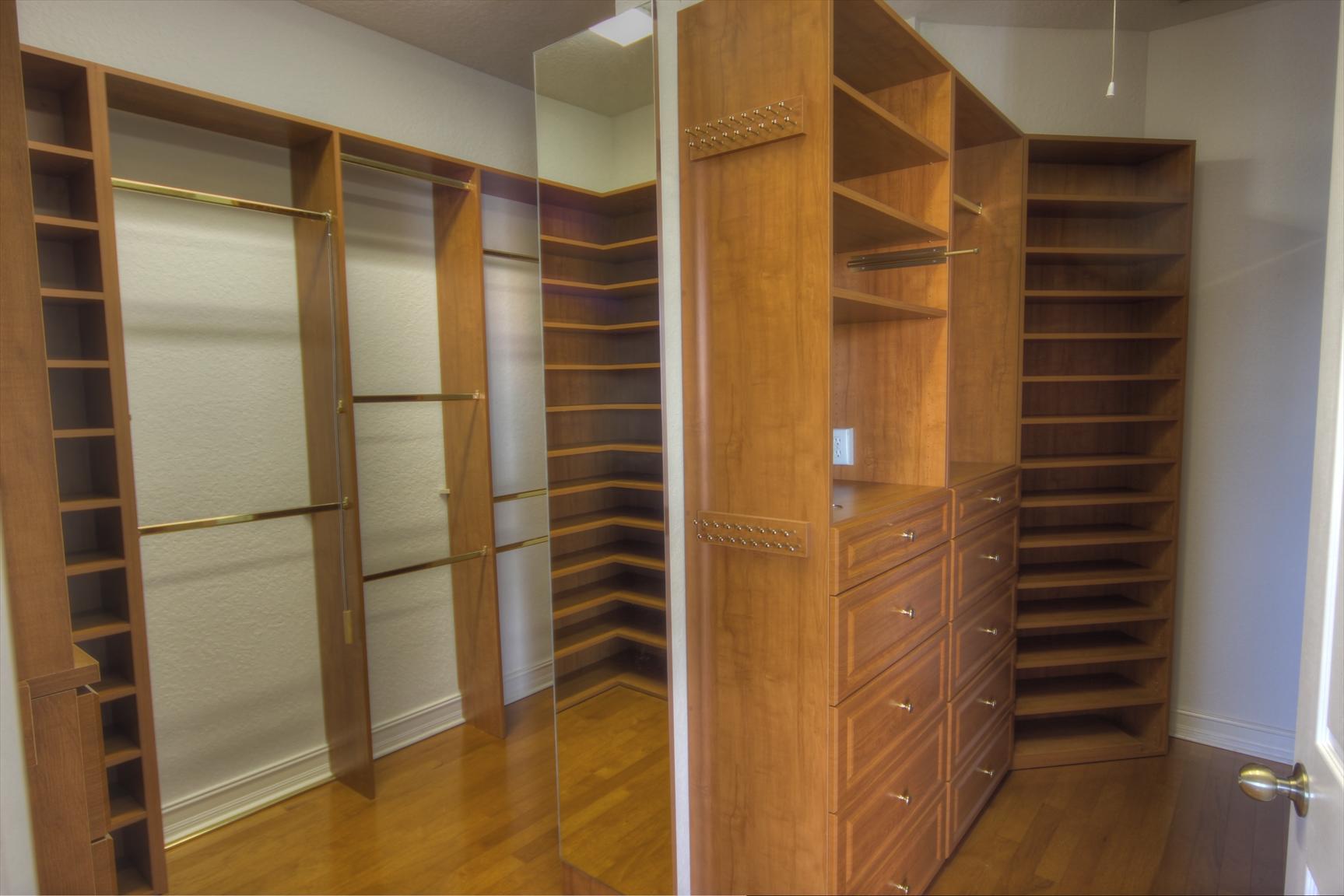 1000 North Us Highway, Unit 810 Jupiter, FL 33477 - Photo 14 of 23 Master Closet