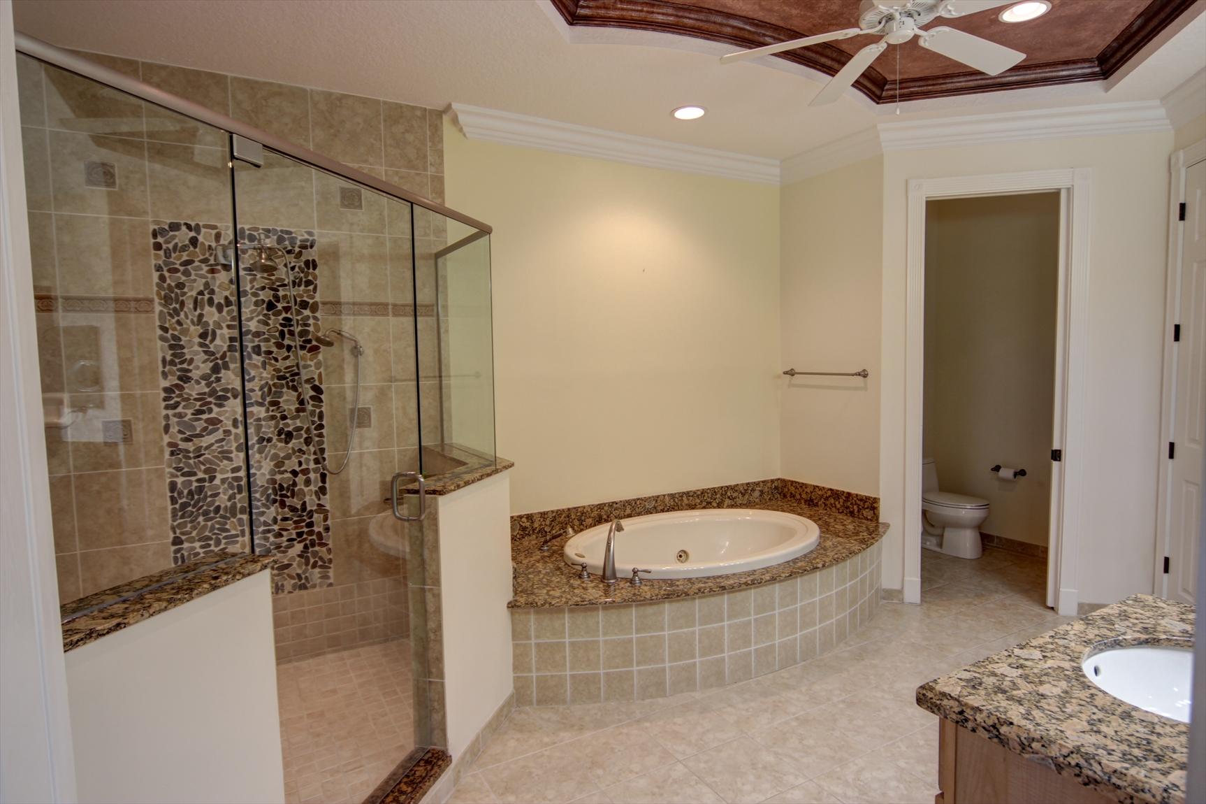 1000 North Us Highway, Unit 810 Jupiter, FL 33477 - Photo 16 of 23 master shower-bath