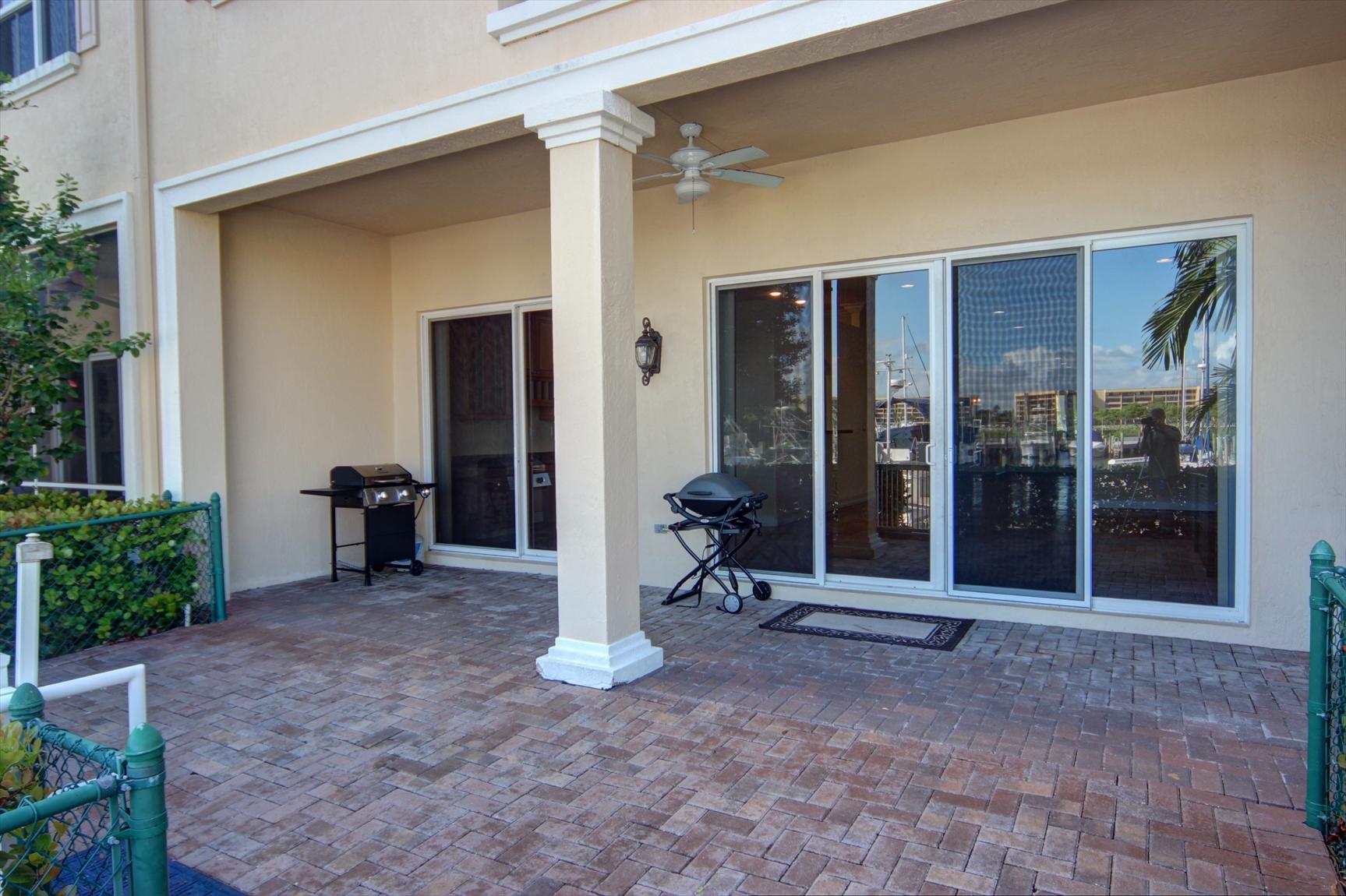 1000 North Us Highway, Unit 810 Jupiter, FL 33477 - Photo 17 of 23 Patio