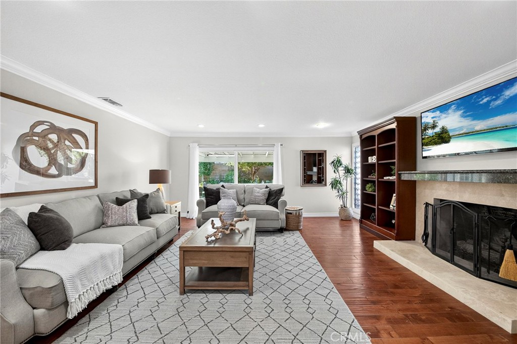 1261 Brian Street Placentia, CA 92870 - Photo 4 of 61