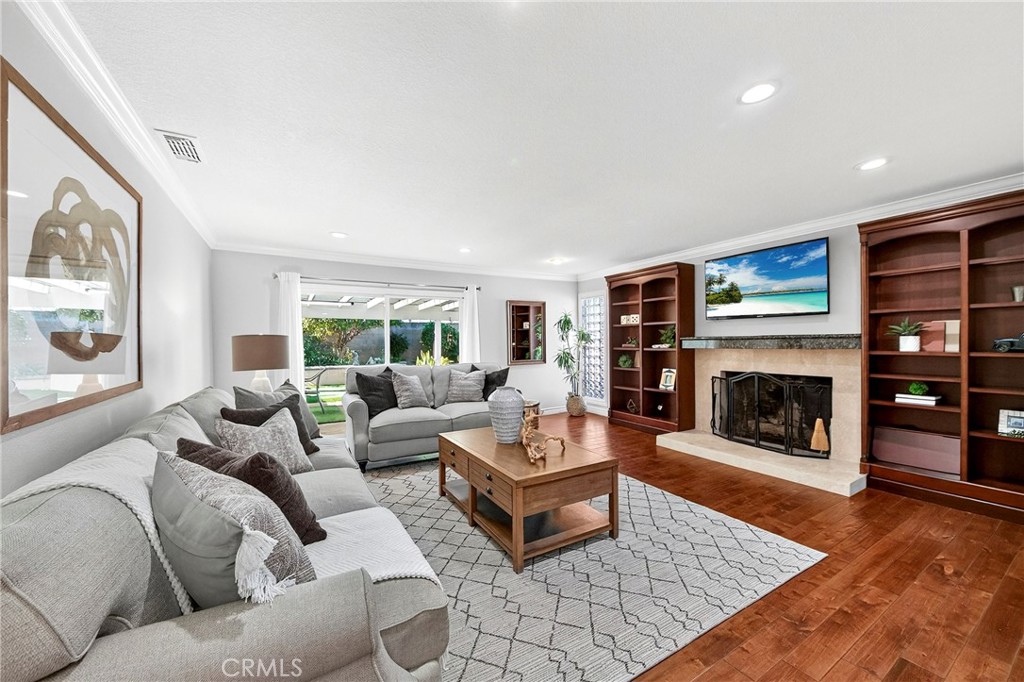 1261 Brian Street Placentia, CA 92870 - Photo 6 of 61