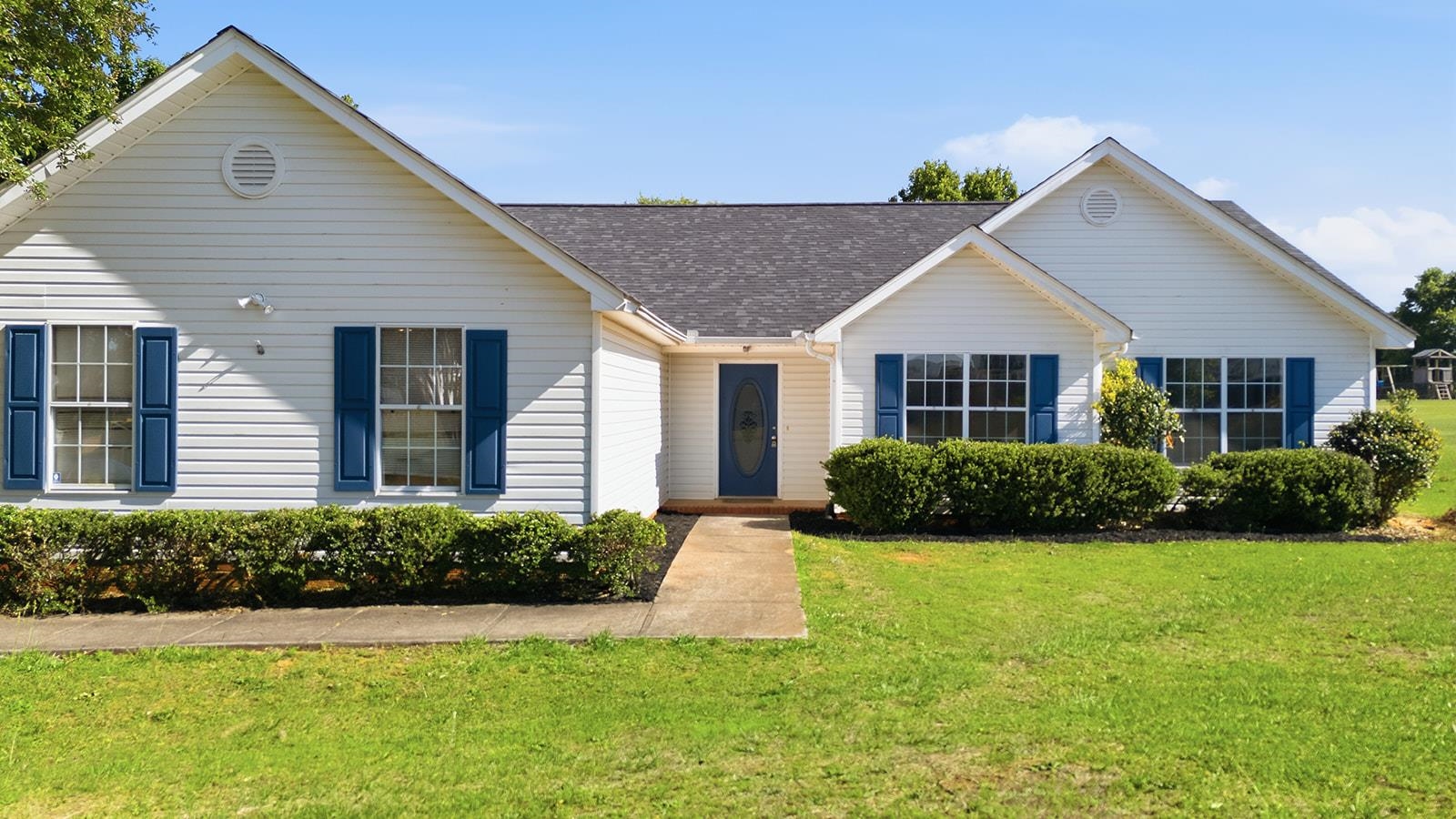 515 Archibald Road Chesnee, SC 29323 - Photo 2 of 34