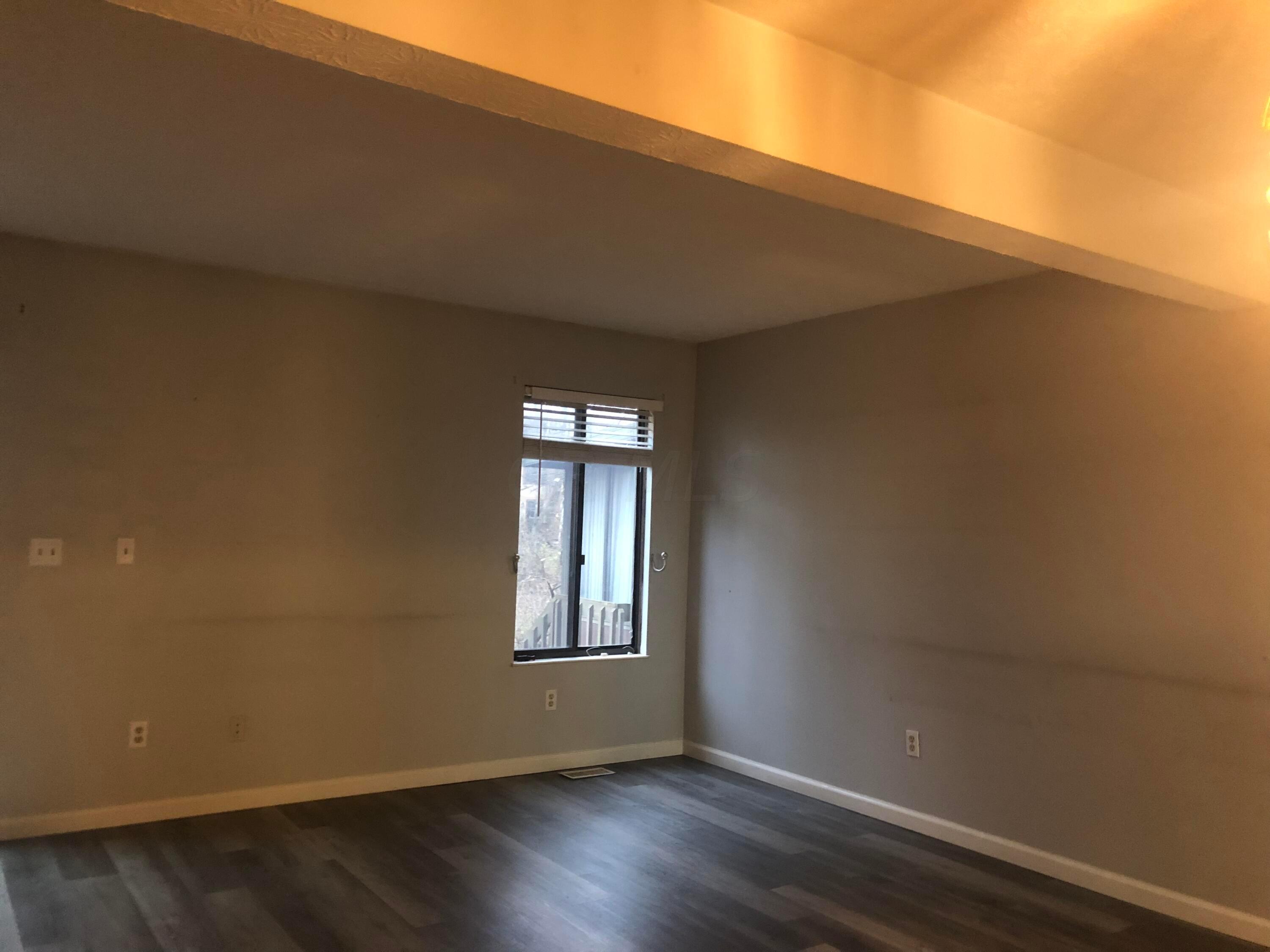 3727 Canon Ridge Place Columbus, OH 43230 - Photo 8 of 22 29A7F9D4-B903-4BB7-B19A-94A5457BDC6D
