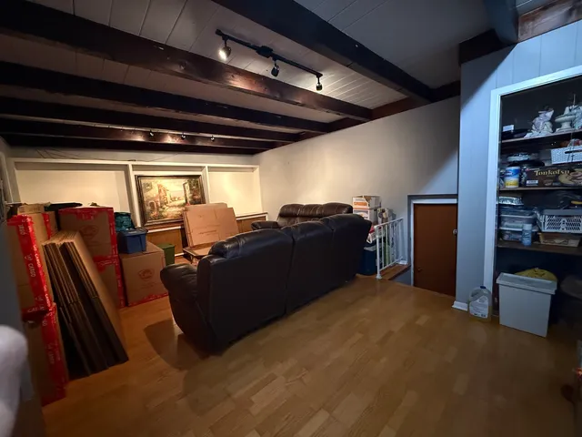 $450,000 | 410 Garwood Drive, Mount Prospect, IL 60056