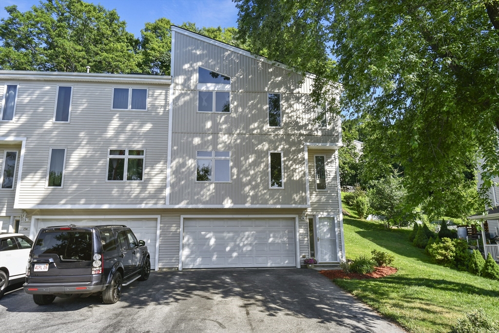 15 B Gates Road Worcester, MA 01603 - Photo 1 of 28 Gallery Image 1
