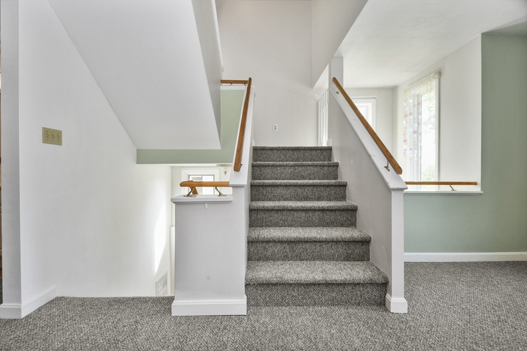 15 B Gates Road Worcester, MA 01603 - Photo 13 of 28 Gallery Image 13