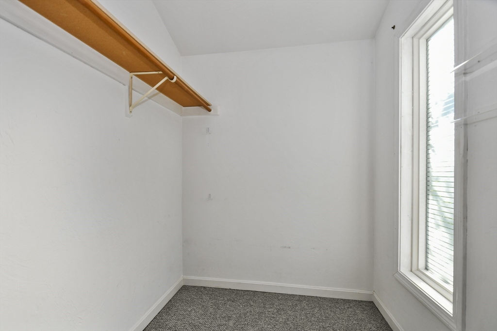 15 B Gates Road Worcester, MA 01603 - Photo 17 of 28 Gallery Image 17