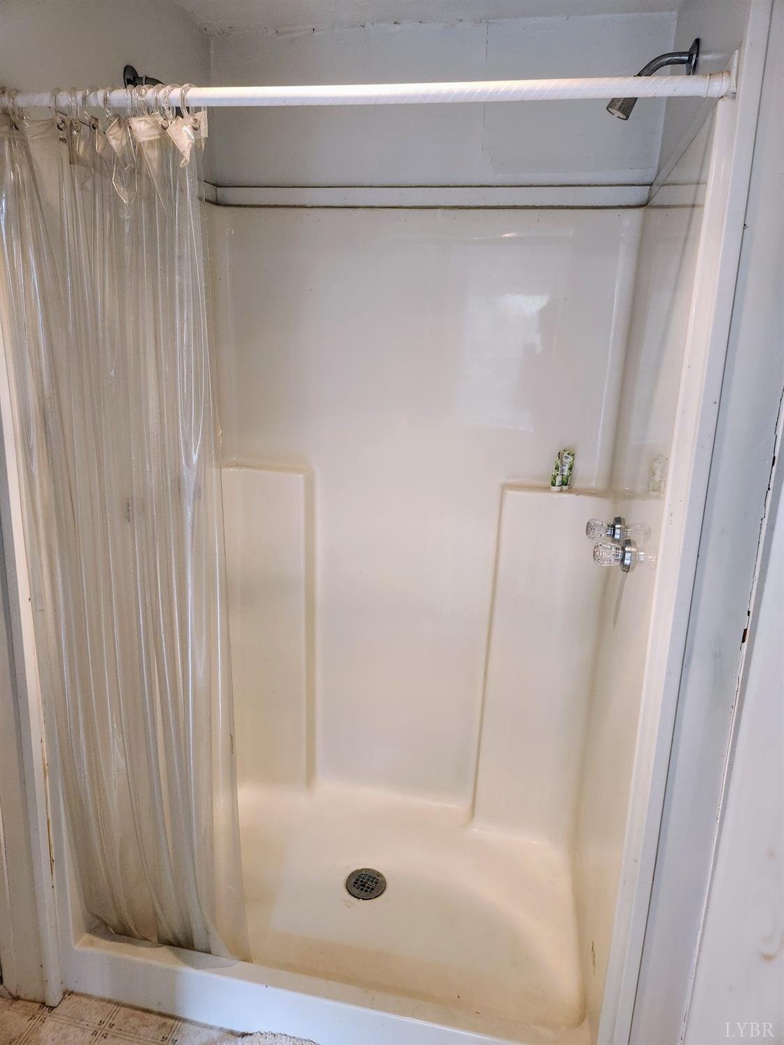 159 Buck Hill Drive Amherst, VA 24521 - Photo 27 of 31 a bathroom with a shower