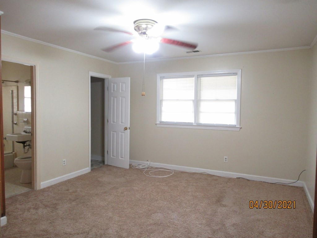 326 West Hampton Avenue, Unit 9 Sumter, SC 29150 - Photo 9 of 13