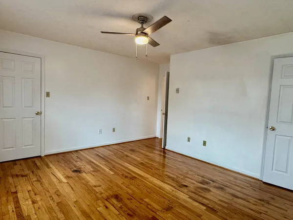 $1,500 | 236 Nottoway Drive, Stephens City, VA 22655