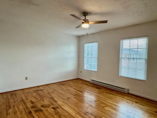 $1,500 | 236 Nottoway Drive, Stephens City, VA 22655