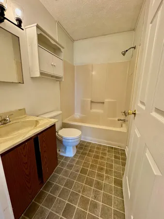 $1,500 | 236 Nottoway Drive, Stephens City, VA 22655