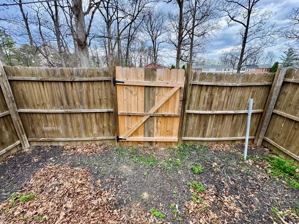 $1,500 | 236 Nottoway Drive, Stephens City, VA 22655