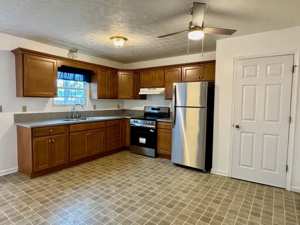 $1,500 | 236 Nottoway Drive, Stephens City, VA 22655