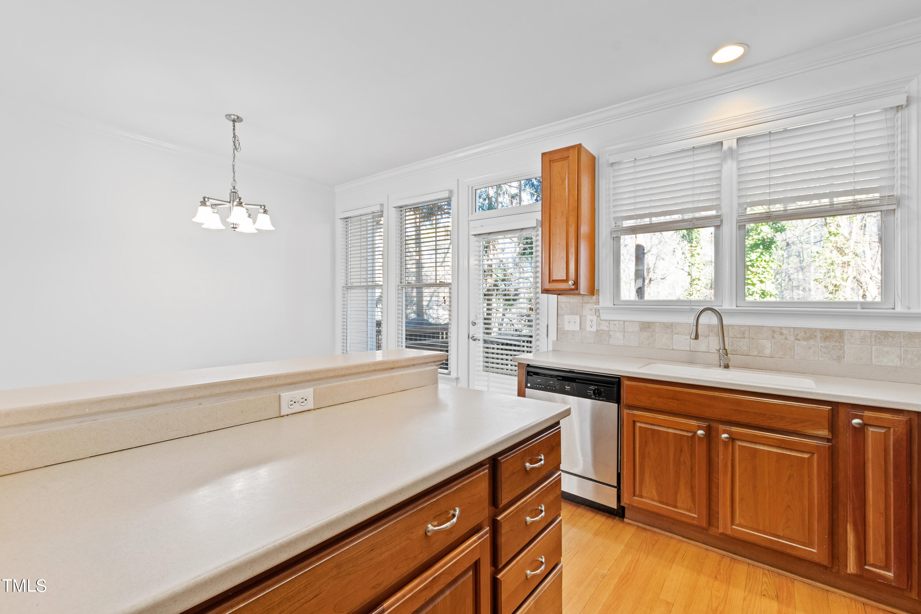 224 Ashton Hall Lane Raleigh, NC 27609 - Photo 13 of 36 Kitchen 6