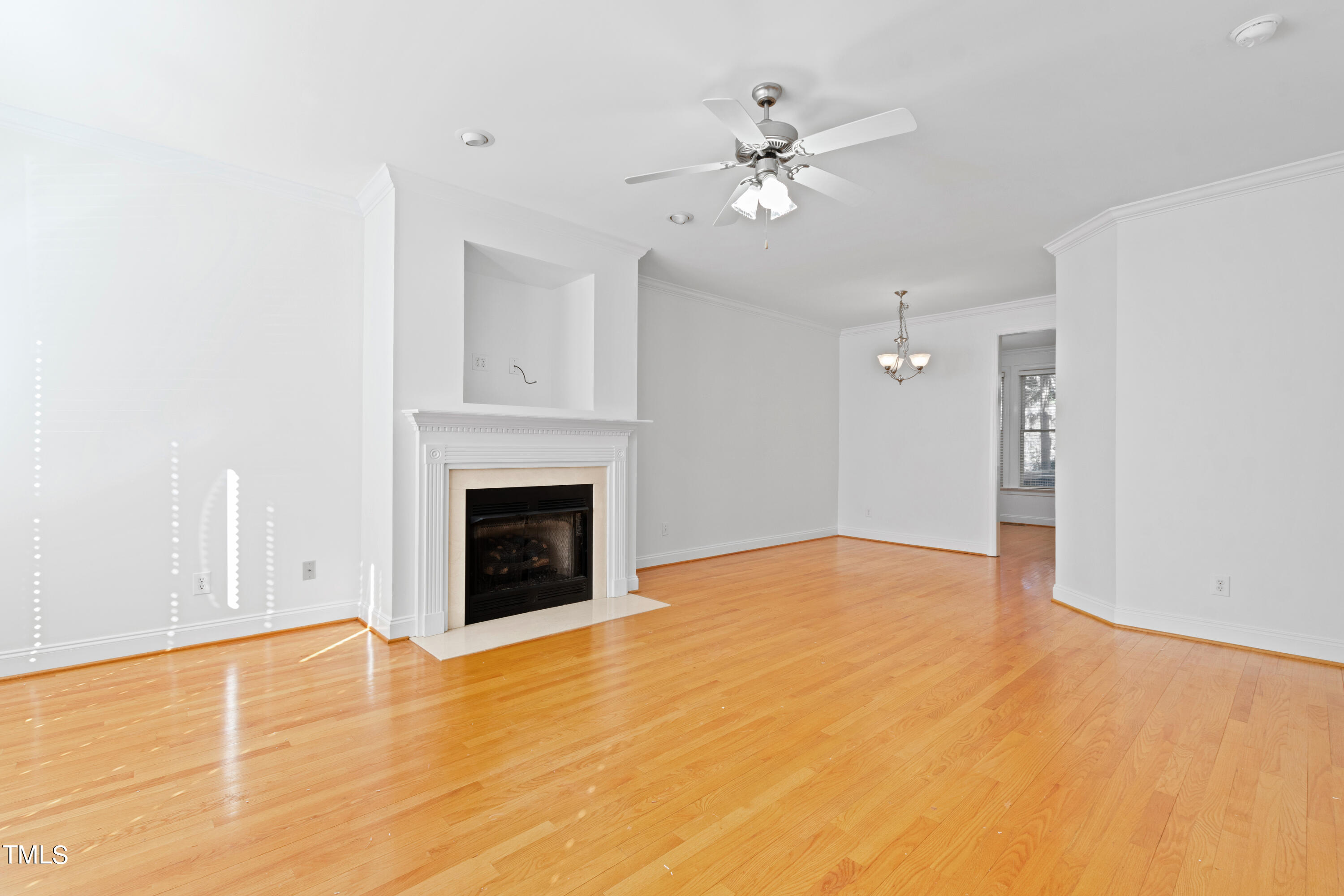 224 Ashton Hall Lane Raleigh, NC 27609 - Photo 5 of 36 Living 4