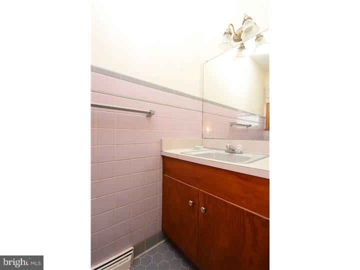 23 Roxboro Road Lawrenceville, NJ 08648 - Photo 10 of 16