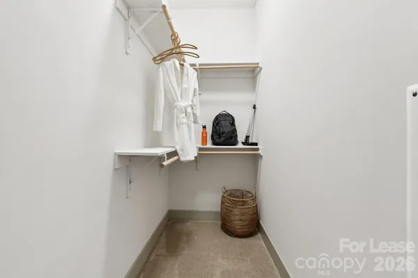 $2,224 | 905 Kenilworth Avenue, Unit B4A, Charlotte, NC 28204