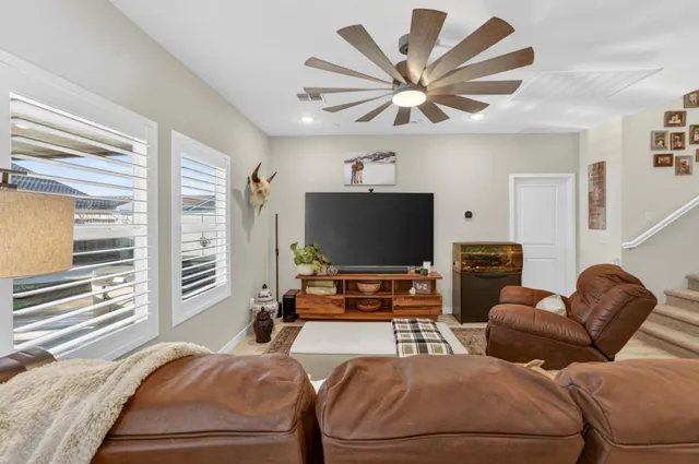 $575,000 | 1124 Elm Ter Way, Wheatland, CA 95692