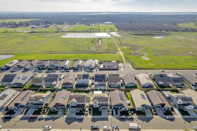 $575,000 | 1124 Elm Ter Way, Wheatland, CA 95692