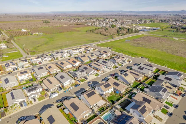 $575,000 | 1124 Elm Ter Way, Wheatland, CA 95692