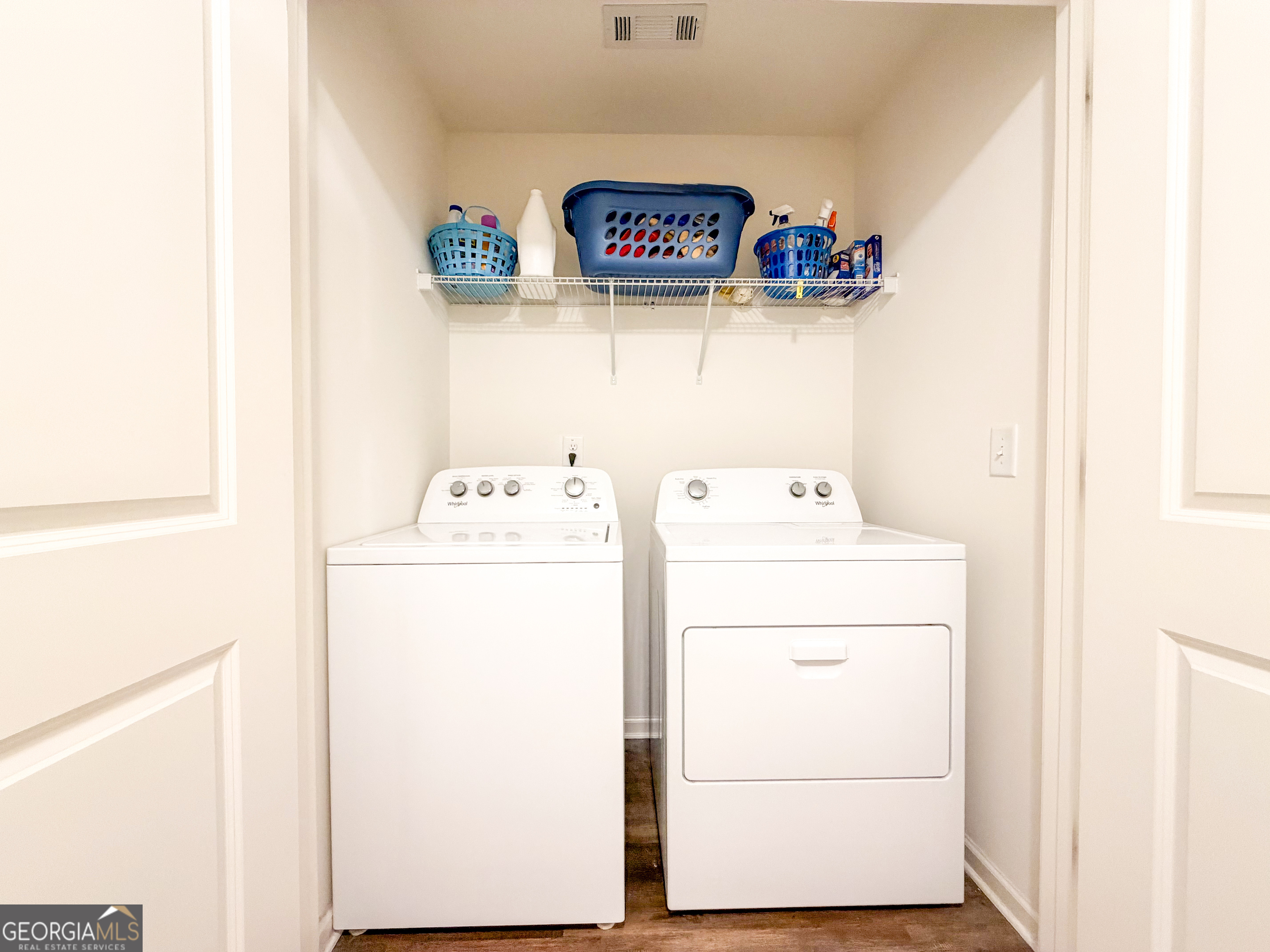 1601 Honeysuckle Path Conyers, GA 30012 - Photo 21 of 34 a utility room with dryer and washer