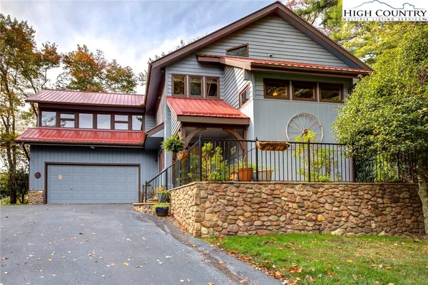 $564,500 | 249 Red Bird Lane, Glade Valley, NC 28627