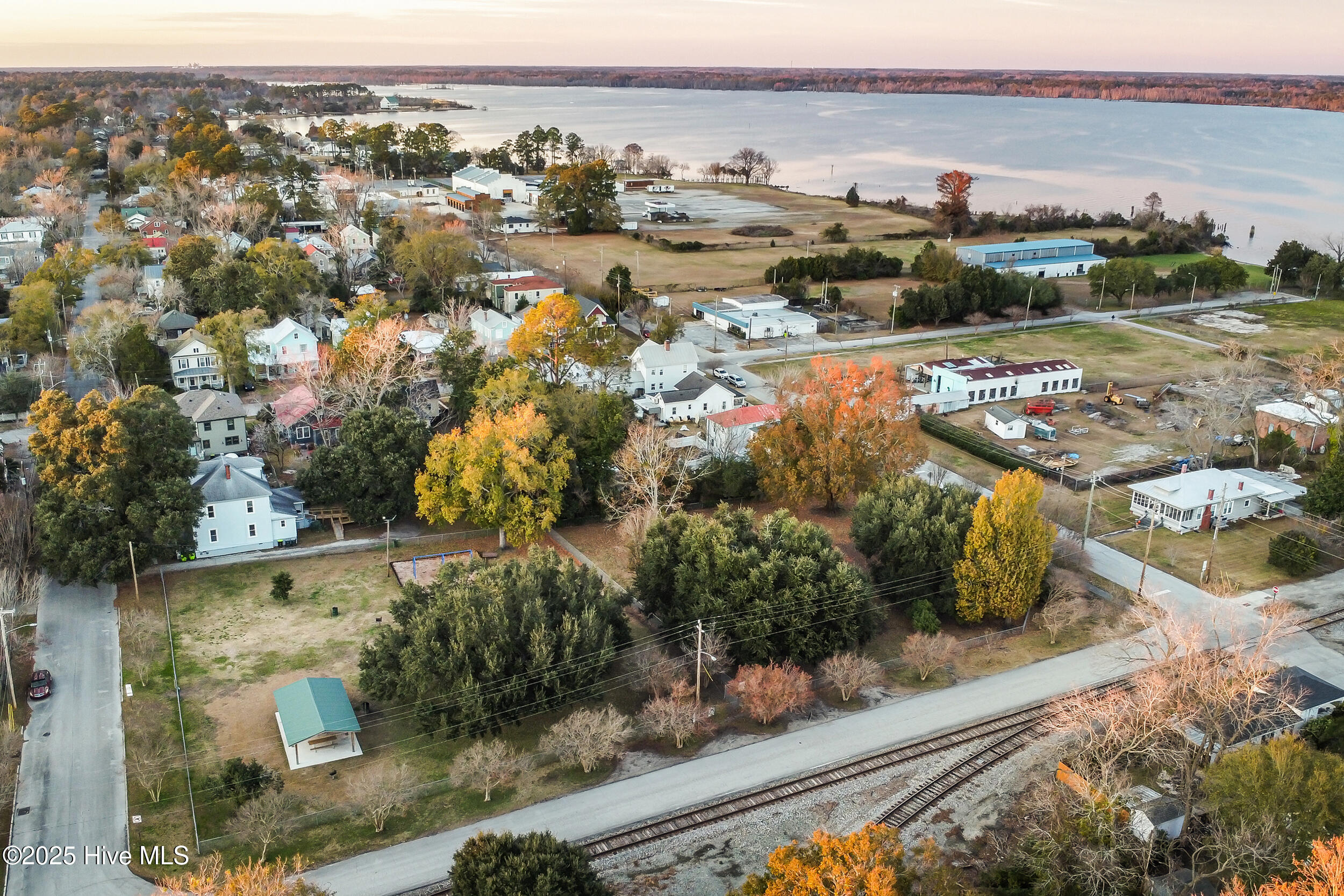 1110 North Pasteur Street, Unit C New Bern, NC 28560 - Photo 32 of 44 32_2