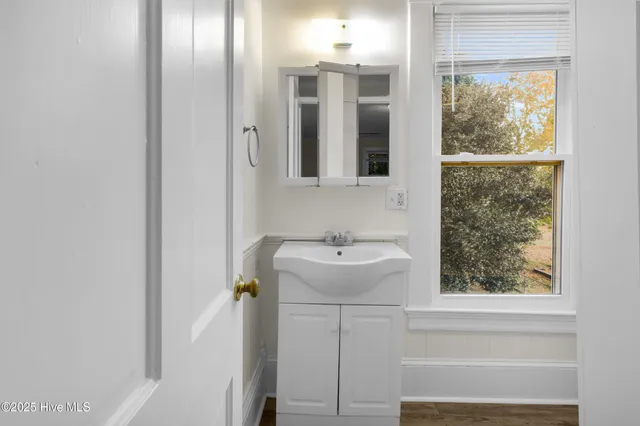 $1,275 | 1110 North Pasteur Street, Unit C, New Bern, NC 28560