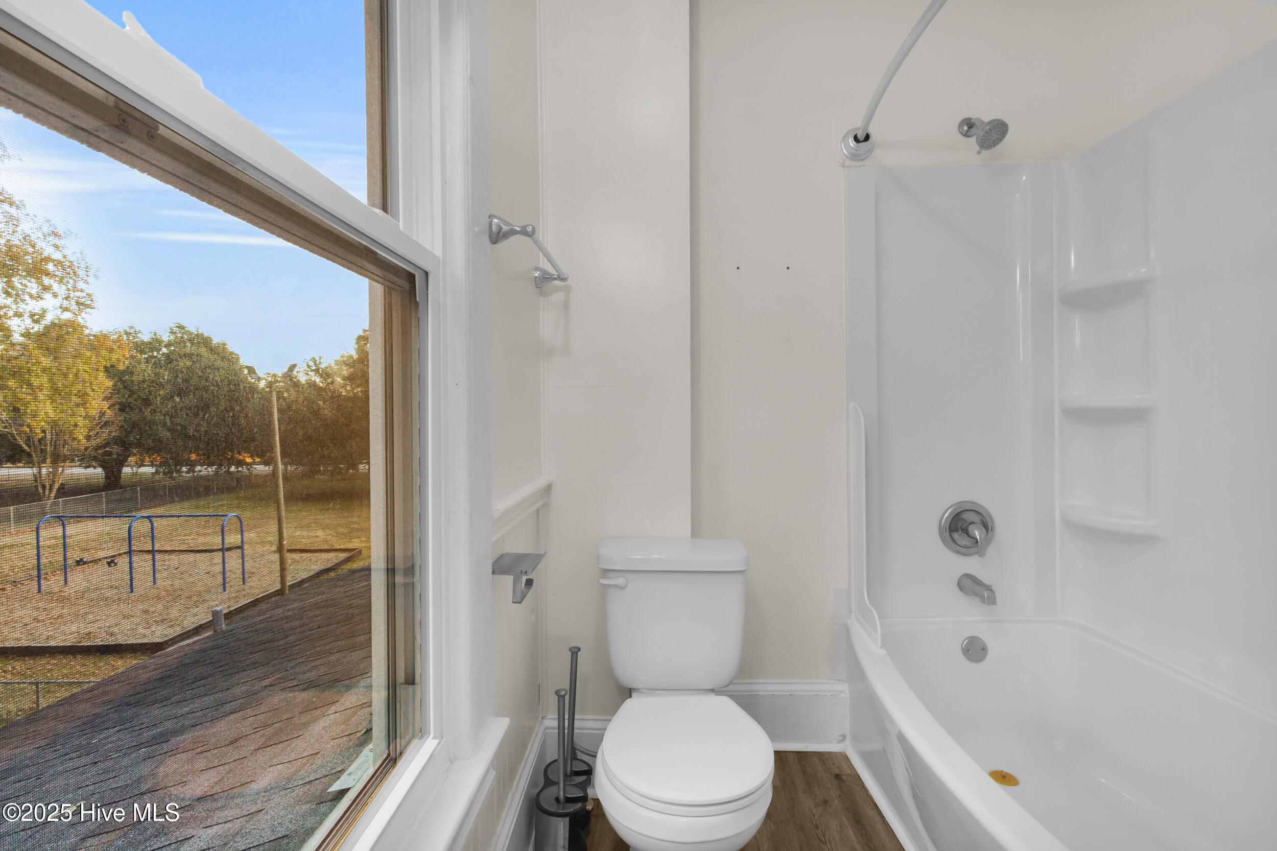 1110 North Pasteur Street, Unit C New Bern, NC 28560 - Photo 9 of 44 9_23