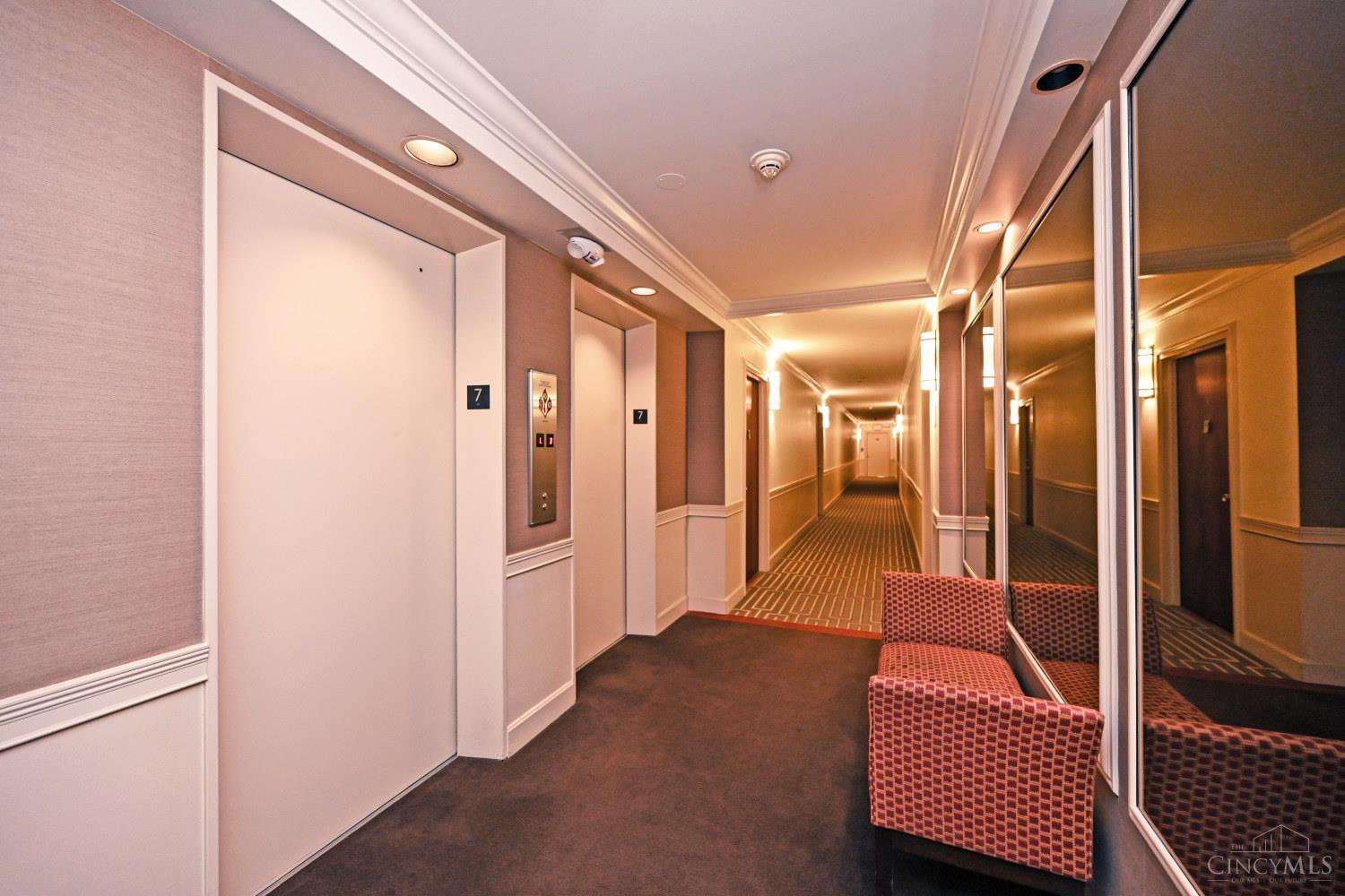 2324 Madison Road, Unit 703 Cincinnati, OH 45208 - Photo 3 of 35 Gallery Image 3