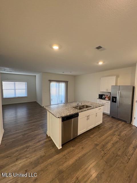 8833 Ruth Ann Cove Southaven, MS 38671 - Photo 3 of 15 Kitchen 2