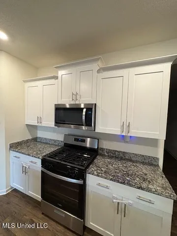 $295,000 | 8833 Ruth Ann Cove, Southaven, MS 38671