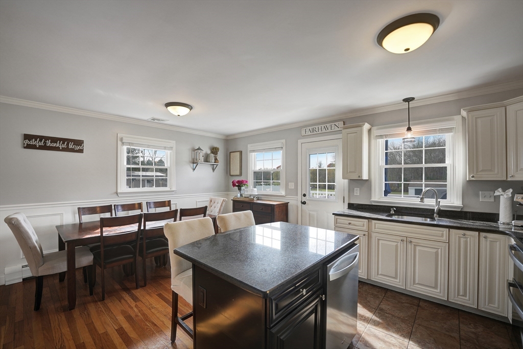 312 New Boston Road Fairhaven, MA 02719 - Photo 13 of 37 Gallery Image 13