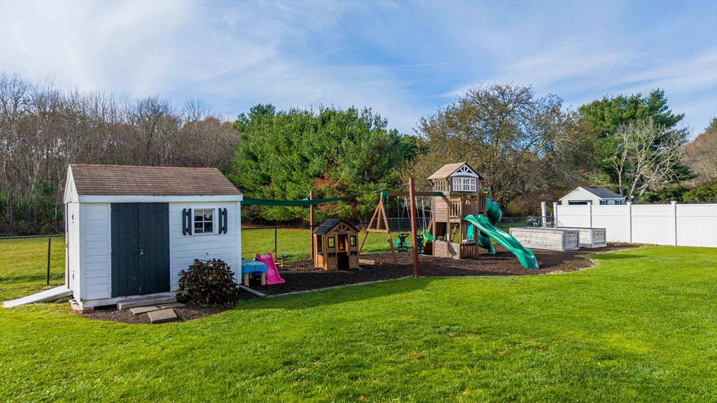 312 New Boston Road Fairhaven, MA 02719 - Photo 34 of 37 Gallery Image 34