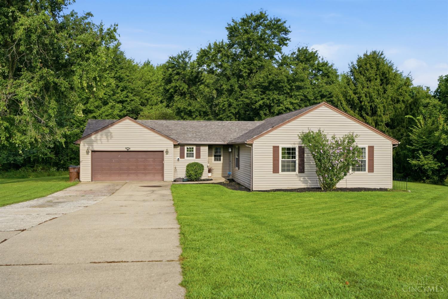 3051 Bachelier Road Amelia, OH 45102 - Photo 5 of 38 Gallery Image 5