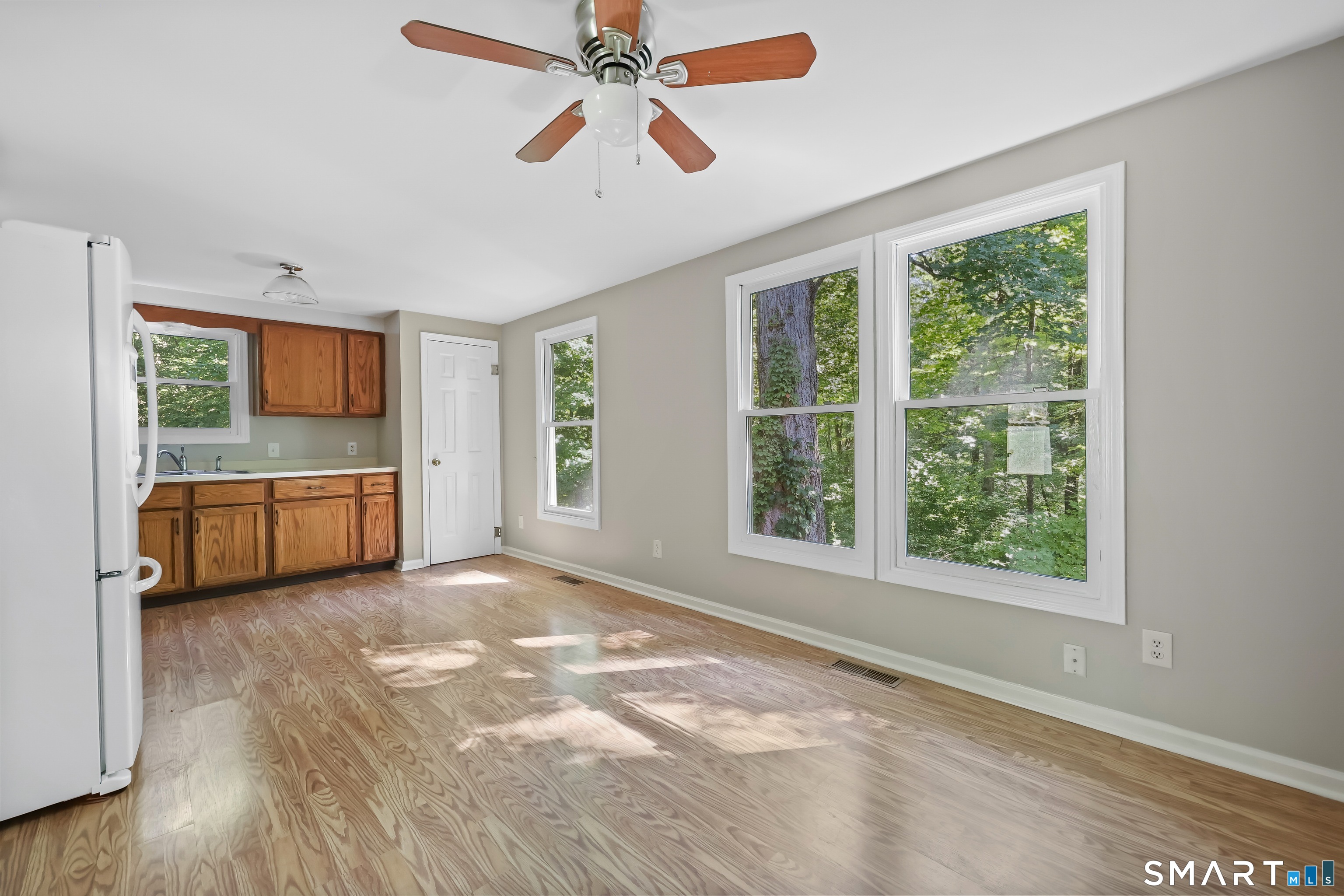 61 Rolling Green Road Bethany, CT 06524 - Photo 12 of 34 Kitchen