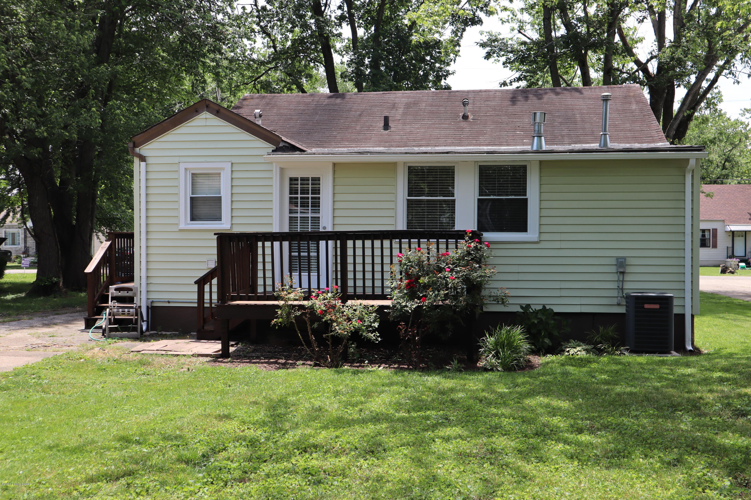 1013 Reeves Road Louisville, KY 40219 - Photo 16 of 16 16