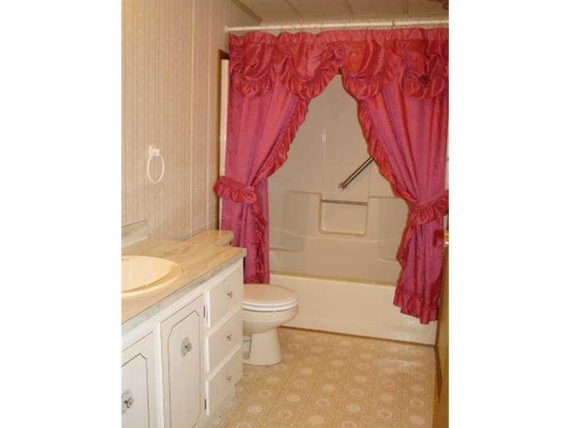 545 Bog Road Vassalboro, ME 04989 - Photo 12 of 26 Bathroom.