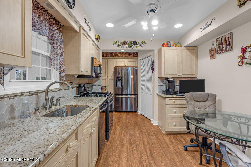 36 Daisy Road Toms River, NJ 08753 - Photo 14 of 34 015_dsc03781_777