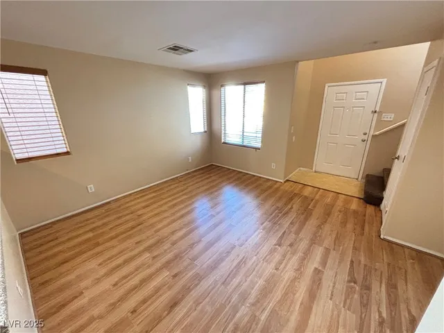 $1,595 | 2133 Casa Ladera Street, Las Vegas, NV 89156