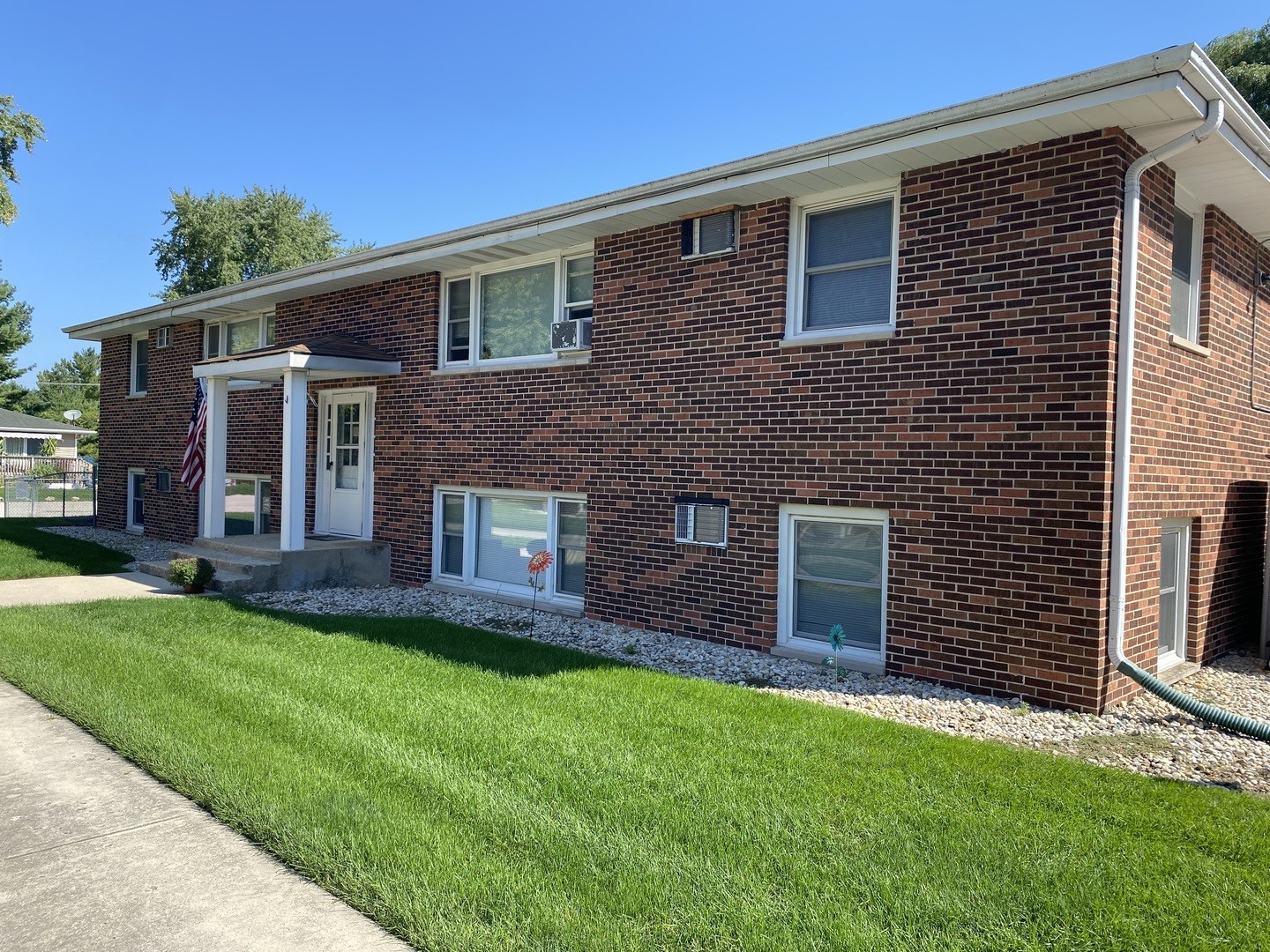 265 Prairie Avenue Manhattan, IL 60442 - Photo 1 of 3