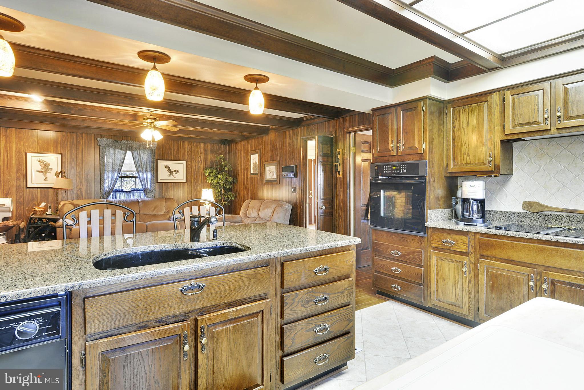 18601 Cabin Road Triangle, VA 22172 - Photo 8 of 30 Kitchen is waiting for your personal touch