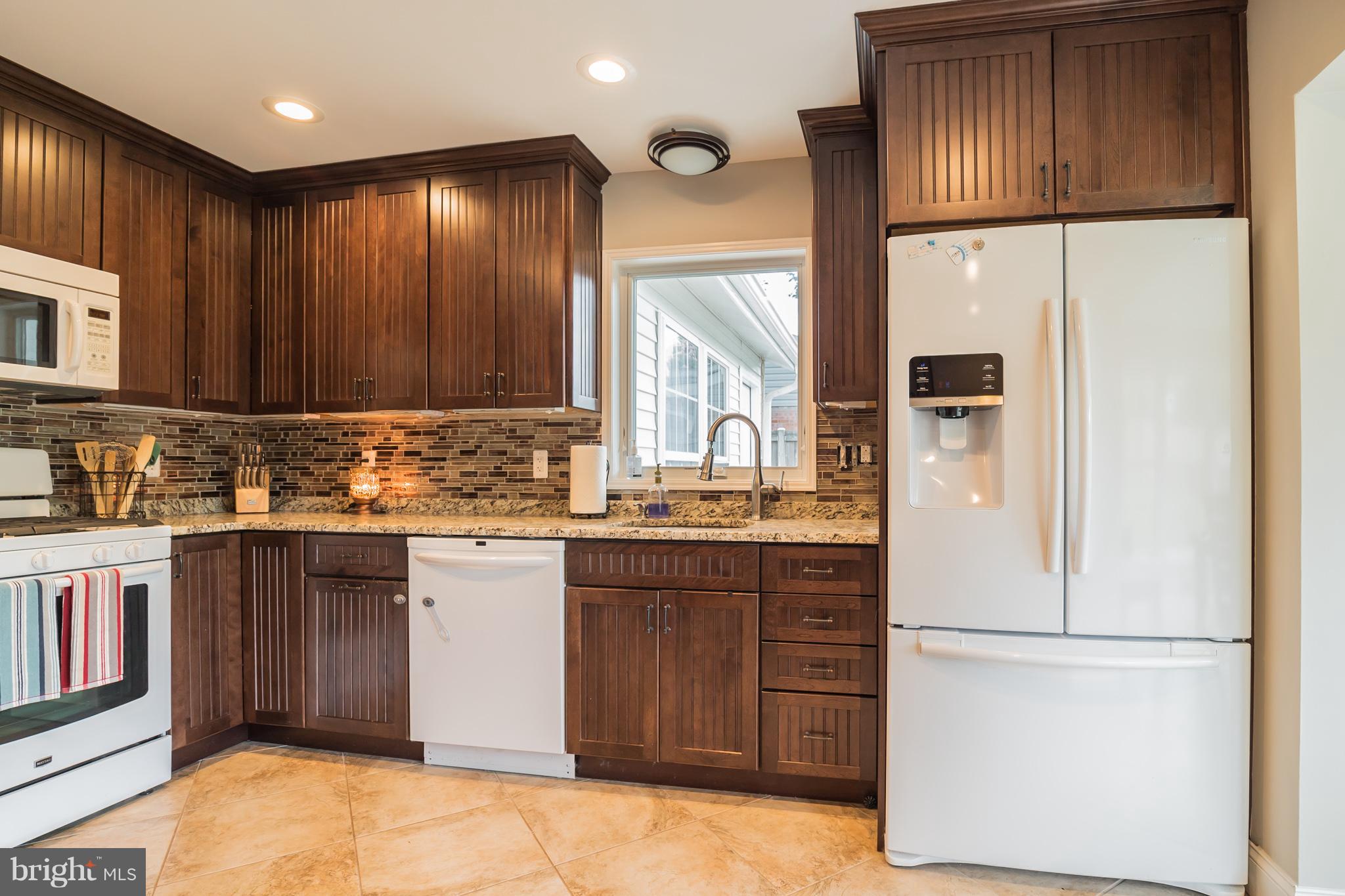 4127 Lees Corner Road Chantilly, VA 20151 - Photo 8 of 29 Kitchen