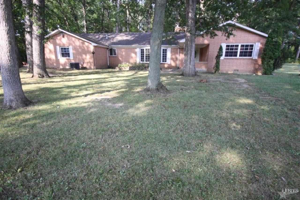2215 Beineke Road Fort Wayne, IN 46808 - Photo 1 of 15