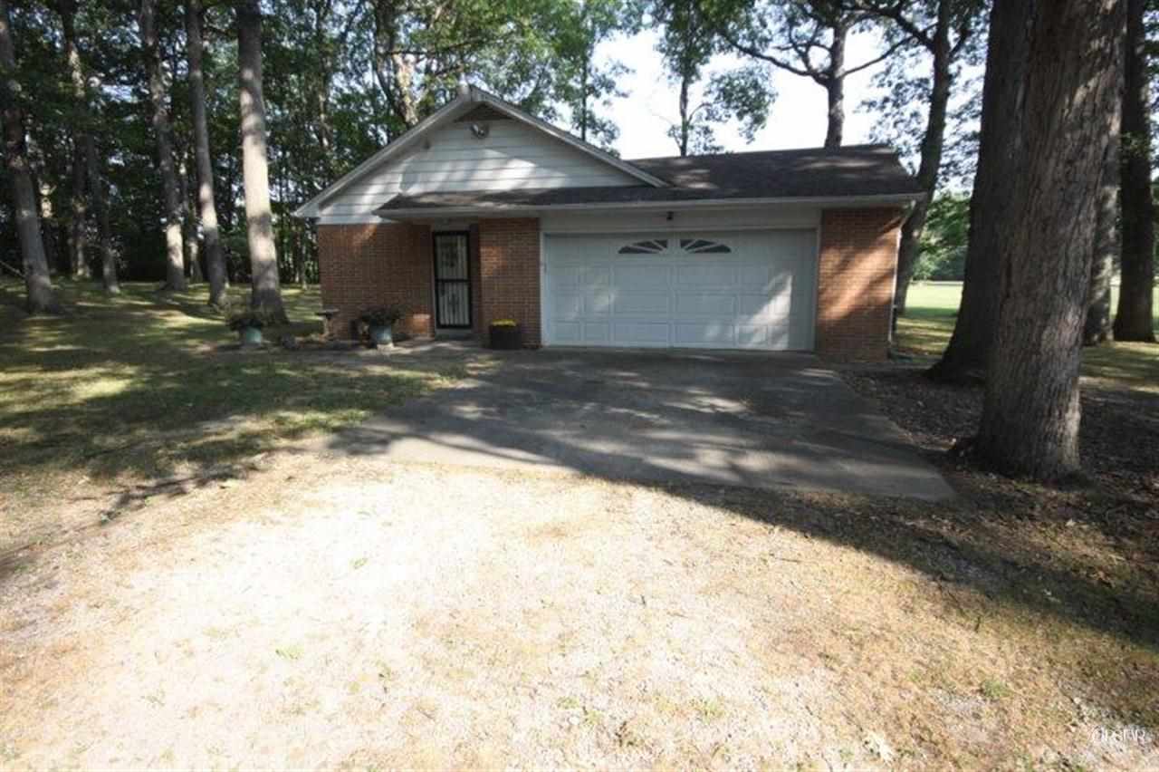 2215 Beineke Road Fort Wayne, IN 46808 - Photo 2 of 15