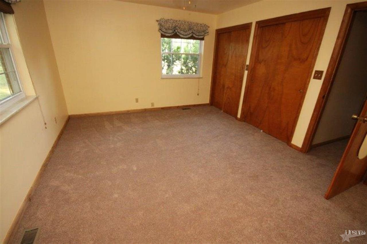 2215 Beineke Road Fort Wayne, IN 46808 - Photo 13 of 15